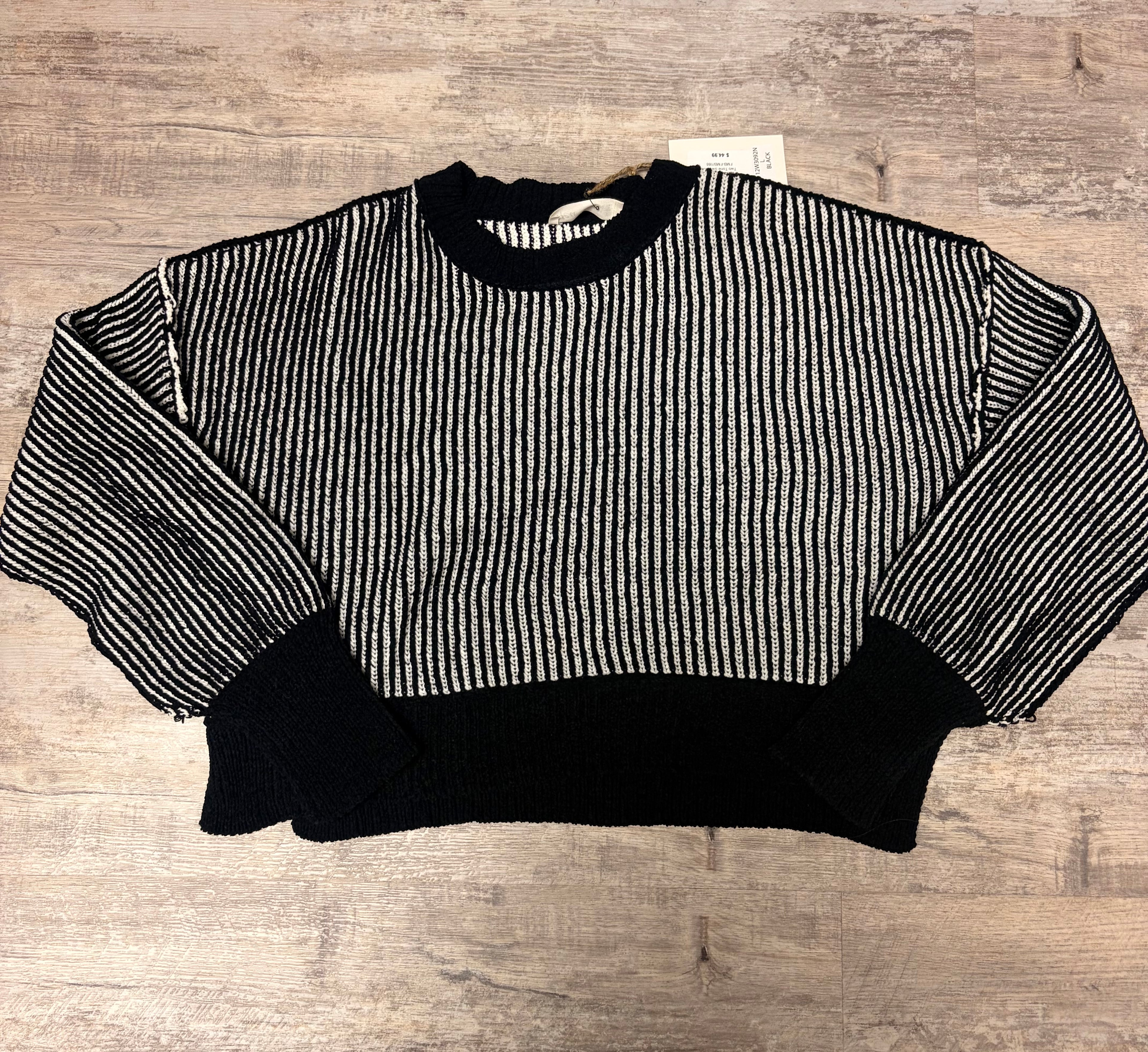 Two-Tone Ribbed Cropped Sweater