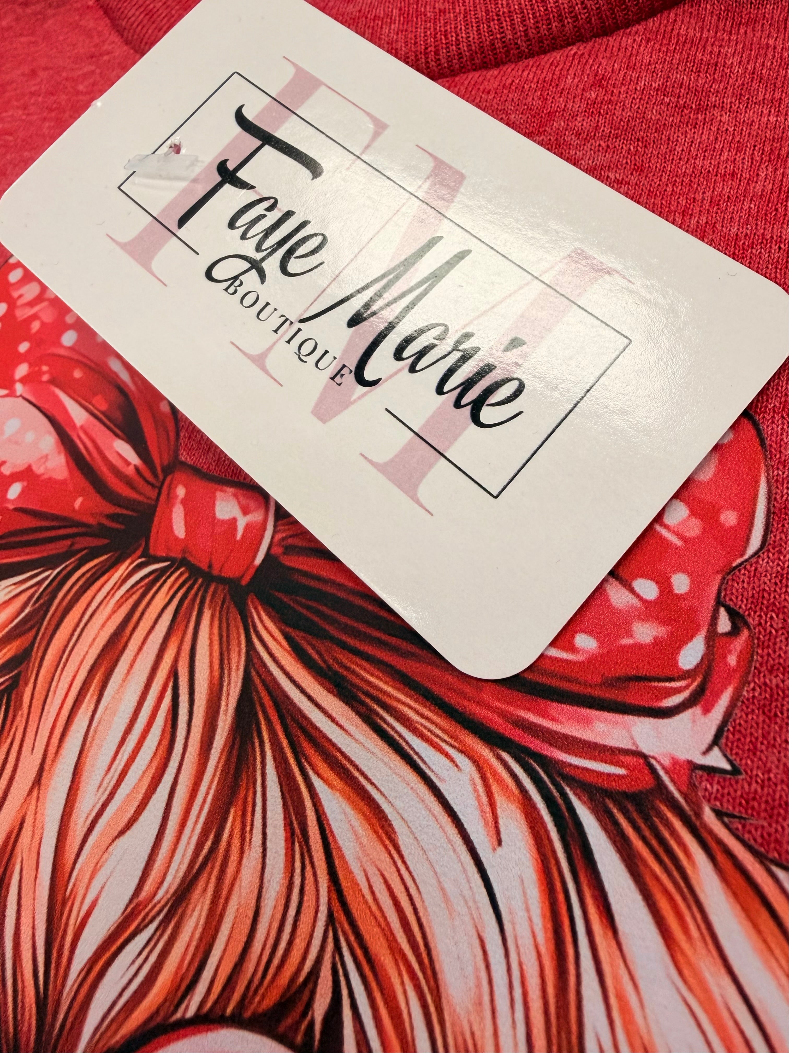 Highland Cow Valentine’s Day Graphic Tee