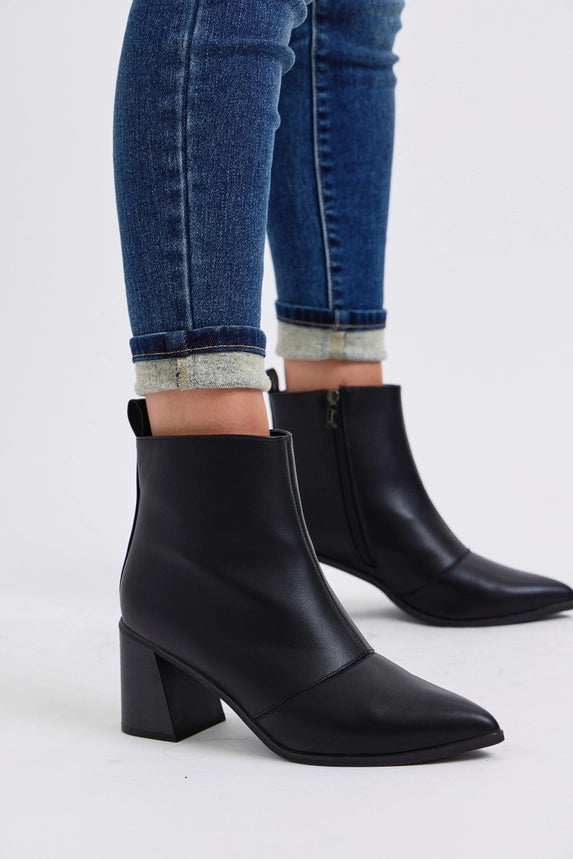 Judy Blue Dark Wash Thermal Skinny Jeans - Warm Winter Denim for Women