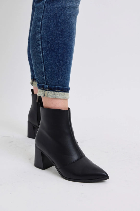 Judy Blue Dark Wash Thermal Skinny Jeans - Warm Winter Denim for Women